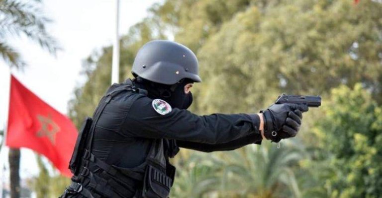مأساة في الدار البيضاء.. شرطي يقتل سيدة بسلاحه الوظيفي ثم يحاول الانتحار