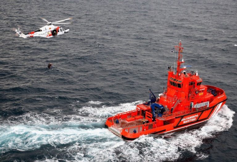 مضيق جبل طارق.. عمليات بحث مكثفة عن ثلاثة مفقودين وسط ظروف بحرية صعبة