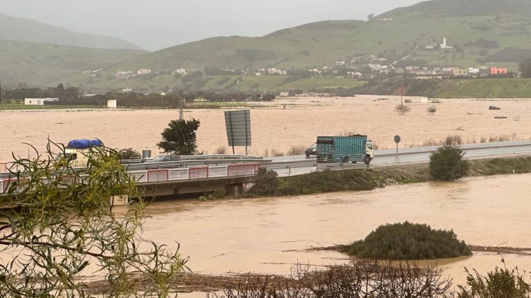 فيضانات الشمال تعيد طرح مطلب مراجعة متانة وعلو الجسور