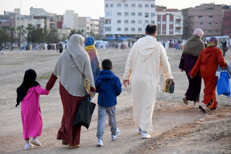 ارتفاع قيمة زكاة الفطر يعيد النقاش حول التضامن المجتمعي بالمغرب