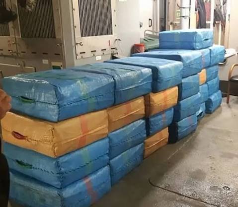 حجز 3.5 طن من “الشيرا” وإحباط مخطط تهريب دولي ضواحي أكادير