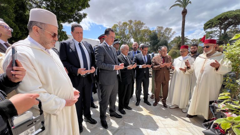 بحضور الوالي يونس التازي تخليد الذكرى 79 لزيارة محمد الخامس (فيديو)