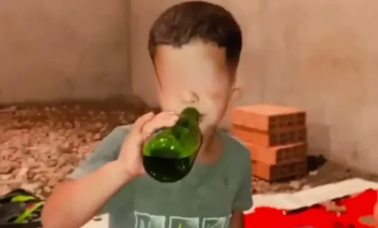 فيديو “طفل الكحول” يقود إلى توقيف أحد المتورطين