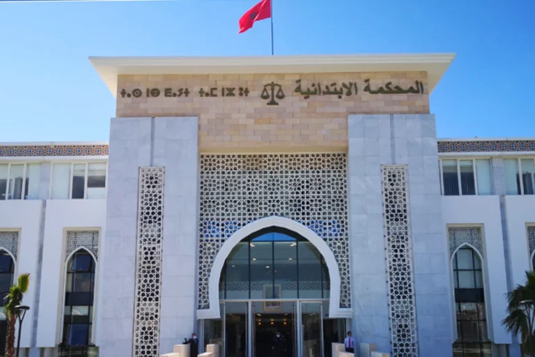 بعد الاستيلاء على مبالغ مالية مهمة.. القضاء يدين “سمسار الفوريان” بطنجة