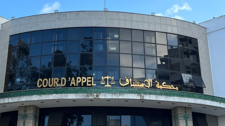 منتحل صفة شرطي بطنجة أمام التحقيق بتهم النصب واستدراج فتيات