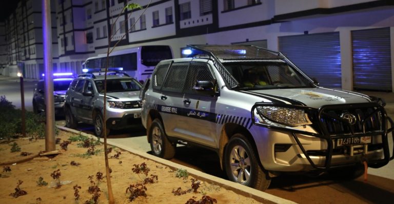 الدرك الملكي يفكك ورشة سرية لصناعة المعسل بضواحي العرائش