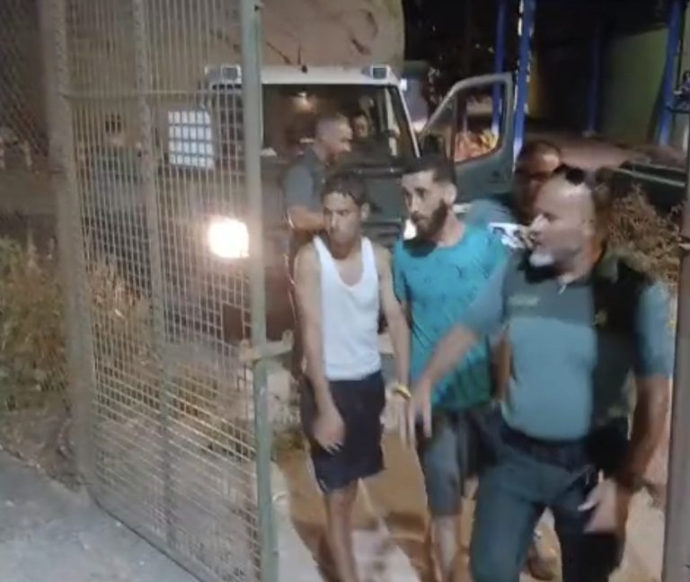 تنسيق أمني اسباني مغربي وإعادة جميع الشباب الذين اجتازوا سياج بني أنصار