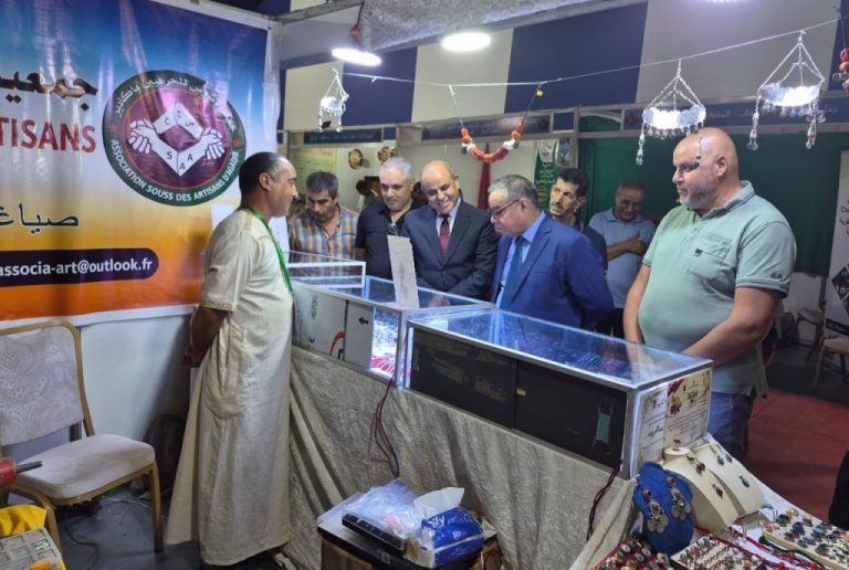 افتتاح المعرض الجهوي للصناعة التقليدية بطنجة بمشاركة حوالي 90 عارضا
