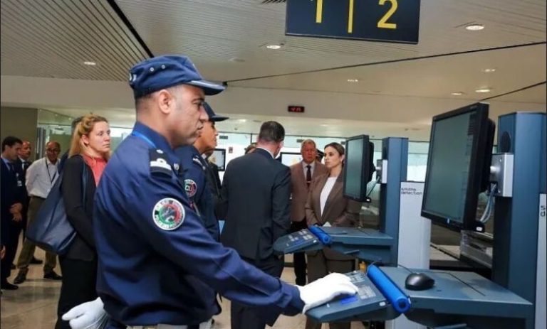 أزمة سبتة ترفع التأهب.. المغرب يشدد إجراءات دخول بعض القادمين من الجزائر وتونس