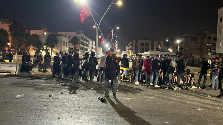 ارتفاع حصيلة الموقوفين في أحداث مليلية إلى 82 شخصًا