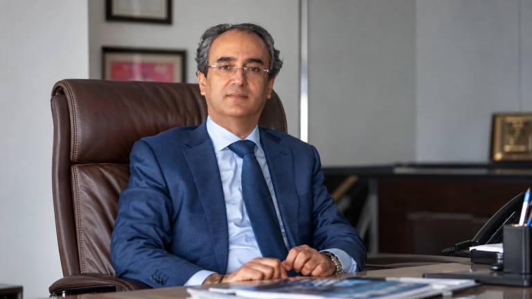 أحمد الشرعي وخيار الحداثة.. حين يتحول الاختلاف إلى معركة حول الأفكار