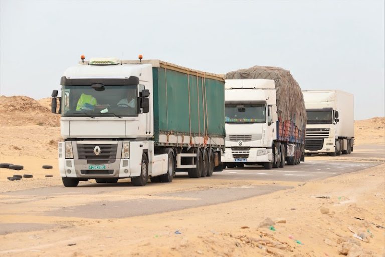 النقل الدولي المغربي في مواجهة عراقيل جديدة على الحدود الموريتانية