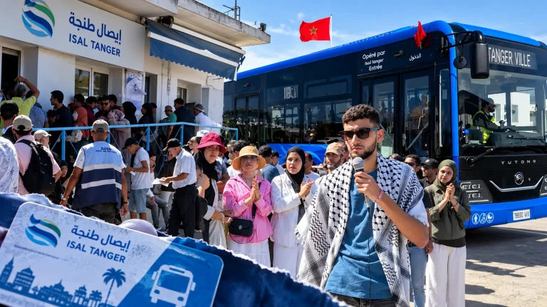 إيصال طنجة على صفيح ساخن.. احتجاجات طلابية ضد نظام بطاقات النقل الجديدة