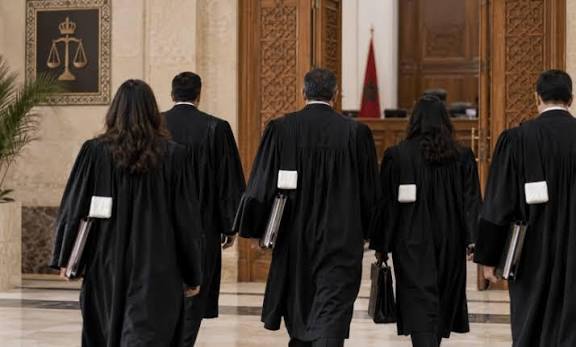 محامو هيئة طنجة يستأنفون عملهم بعد أكثر من أربعة أشهر من التوقف