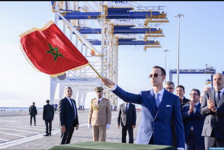 بتعليمات سامية من صاحب الجلالة، صاحب السمو الملكي ولي العهد الأمير مولاي الحسن يعطي انطلاقة عمليات أول محطة للحاويات بميناء الناظور غرب المتوسط