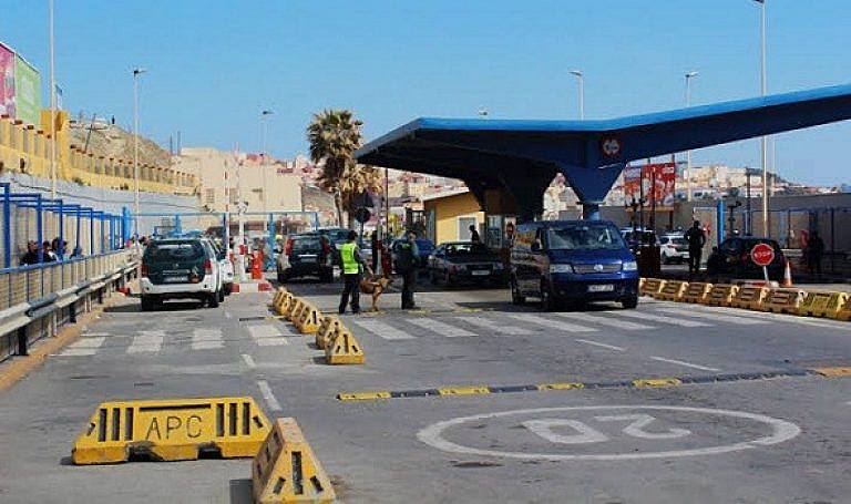 الناظور.. حجز 91 كيلوغراما من الشيرا بمعبر بني أنصار وتوقيف مغربي مقيم بالخارج